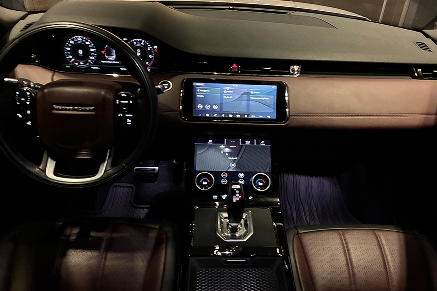 Range Rover Evoque P300 R-Dynamic HSE